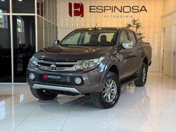 MITSUBISHI L200 TRITON 2.4 16V TURBO DIESEL SPORT HPE-S CD 4P 4X4 AUTOMÁTICO